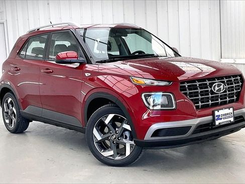 New 2025 Hyundai Venue SEL image 1