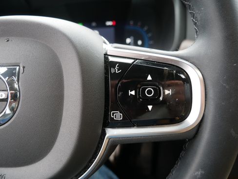 Certified 2024 Volvo V90 B6 Cross Country Ultimate w/ Protection Package Premier image 27