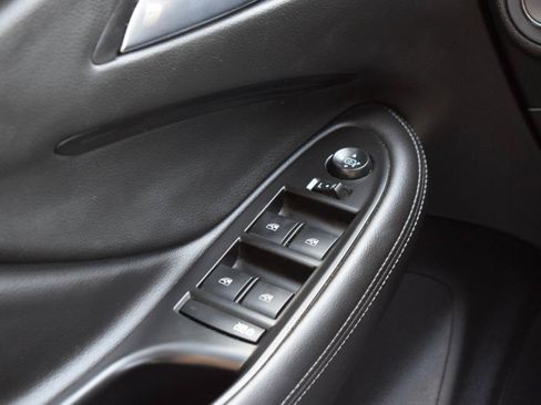 Used 2019 Buick Envision Essence AWD/4WD image 23