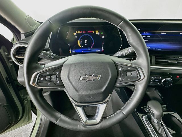 Used 2025 Chevrolet Trax ACTIV w/ Driver Confidence Package FWD image 23