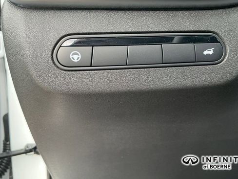 New 2026 INFINITI QX60 Luxe w/ Family Package image 19