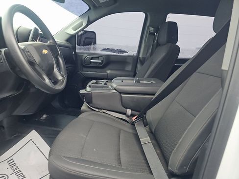 Used 2025 Chevrolet Silverado 3500 W/T image 4