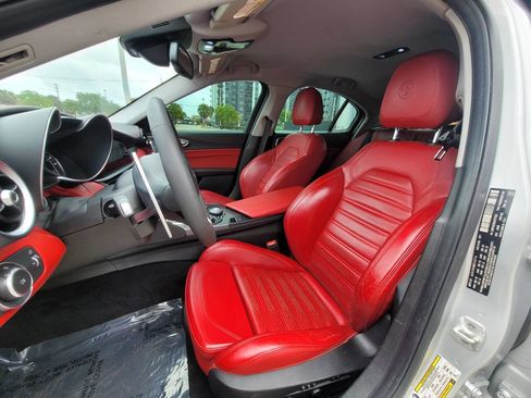 Used 2018 Alfa Romeo Giulia Ti Sport w/ Quick Order Package 22U Sport image 14