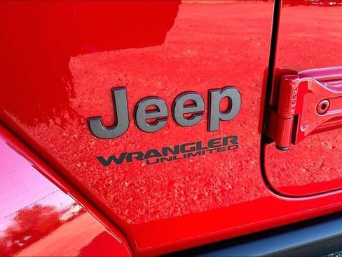 Used 2018 Jeep Wrangler Unlimited Rubicon image 31