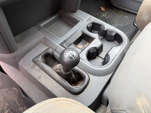 Used 2006 Dodge Ram 2500 Truck SLT image 25