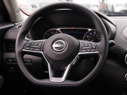 Certified 2025 Nissan Sentra SV FWD image 23