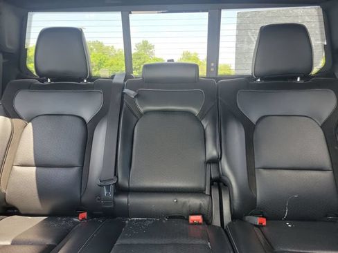 Used 2024 RAM 1500 Laramie AWD/4WD image 22