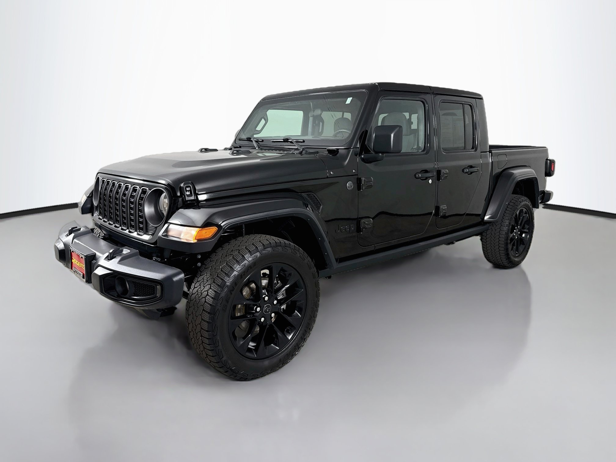 Used 2025 Jeep Gladiator Sport AWD/4WD image 3