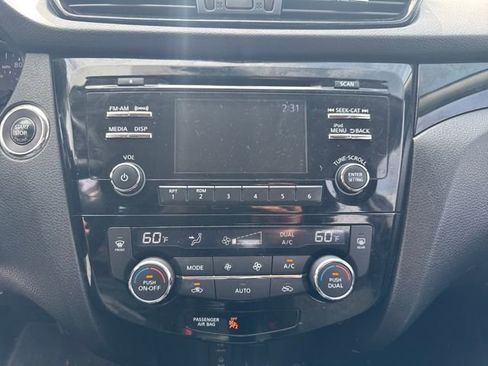 Used 2018 Nissan Rogue Sport SV w/ SV All-Weather Package image 17