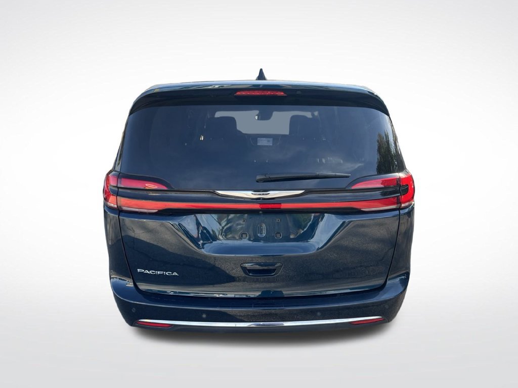 Used 2024 Chrysler Pacifica Touring-L FWD image 39