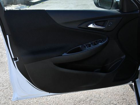 Used 2024 Chevrolet Malibu LT image 13