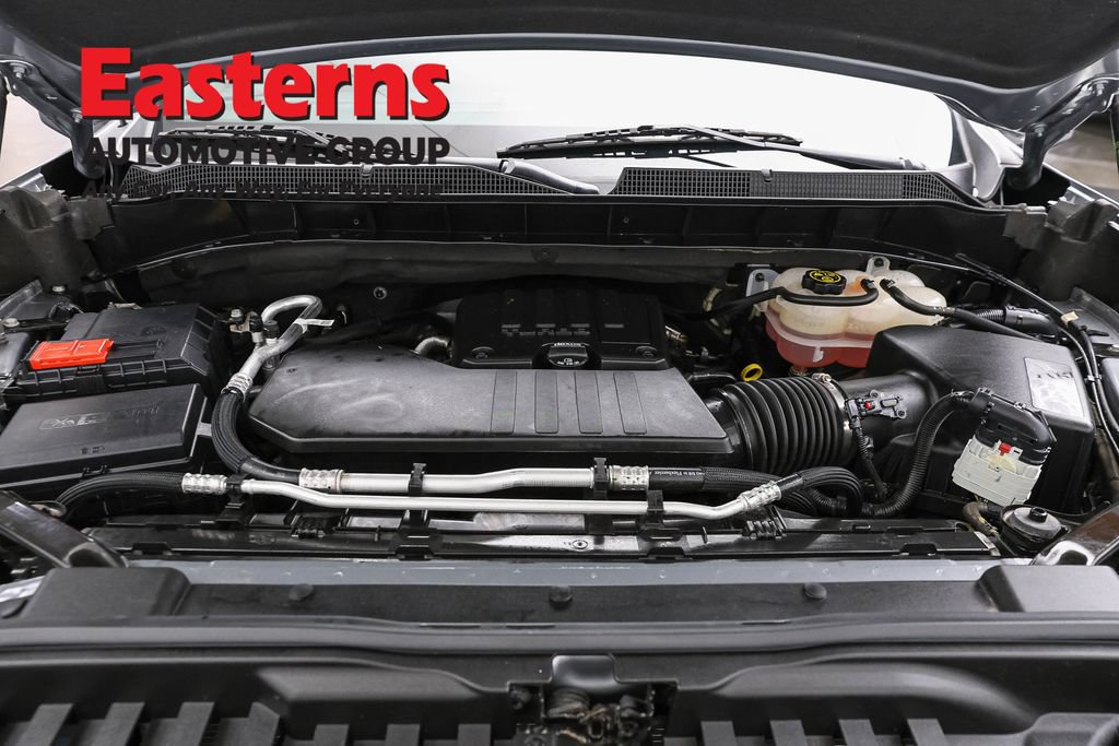 Used 2023 Chevrolet Silverado 1500 LT AWD/4WD image 8
