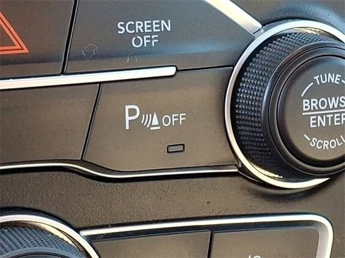 Used 2023 Dodge Charger SXT image 24