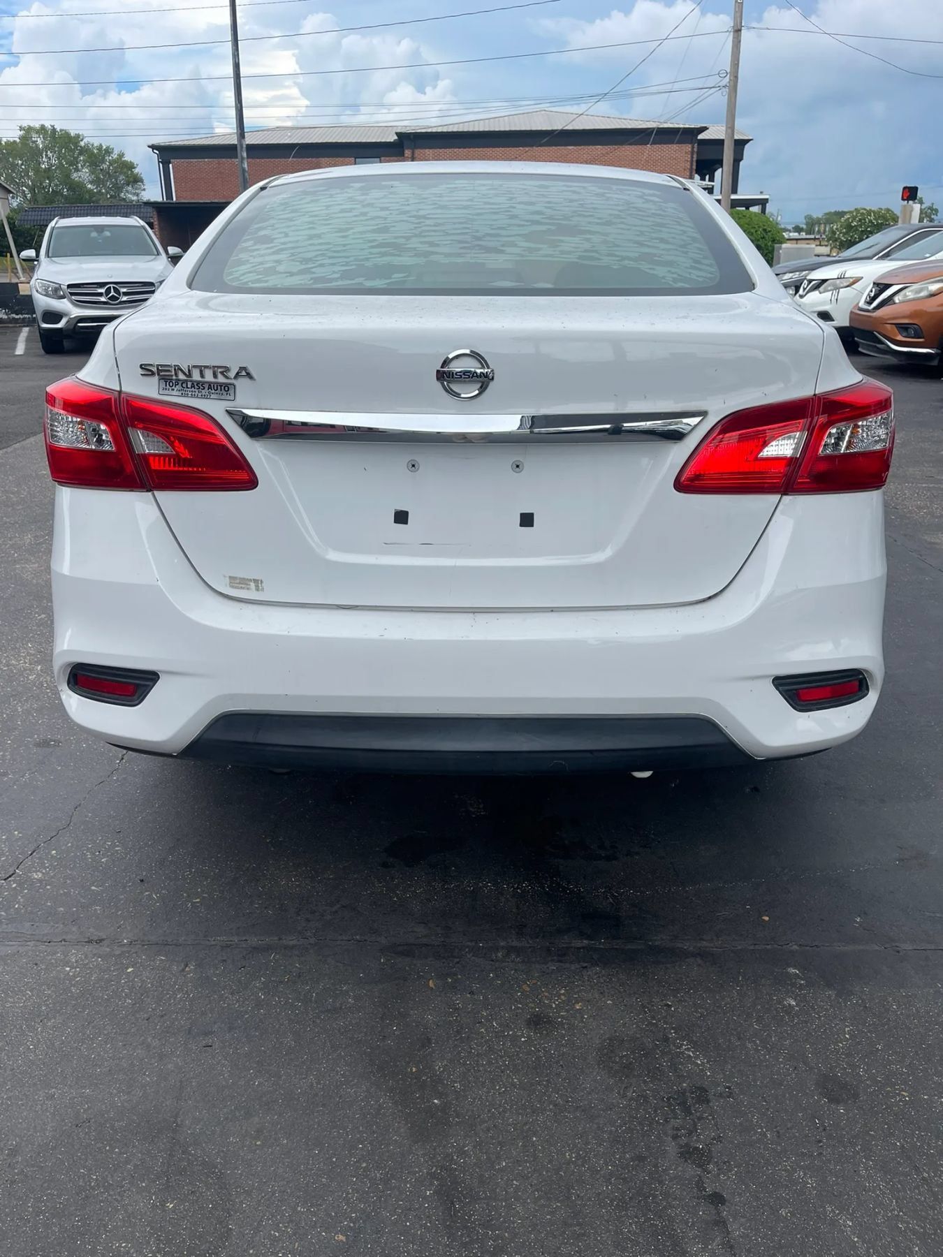 Used 2017 Nissan Sentra S FWD image 5