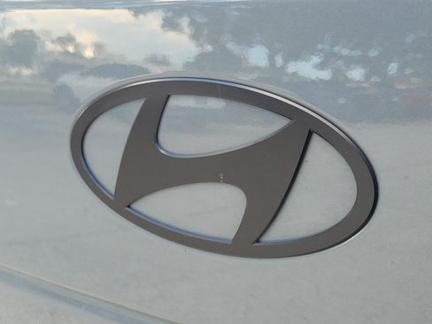 Used 2025 Hyundai Santa Fe Calligraphy AWD/4WD image 6