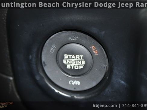 Used 2021 Jeep Wrangler Unlimited Sahara image 23