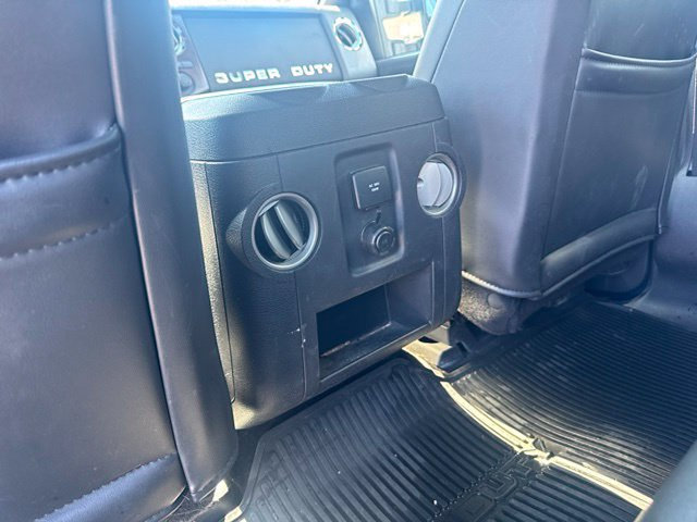 Used 2011 Ford F350 Lariat w/ Lariat Ultimate Pkg AWD/4WD image 21