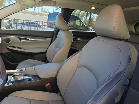 Certified 2023 INFINITI QX50 Luxe image 16