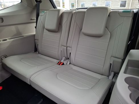 Certified 2024 Volkswagen Atlas SEL image 10