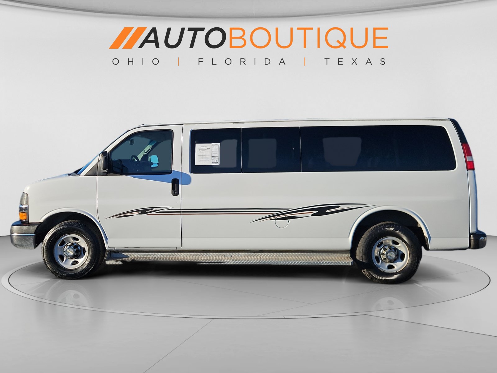 Used 2014 Chevrolet Express 3500 LT w/ LT Preferred Equipment Group RWD image 2