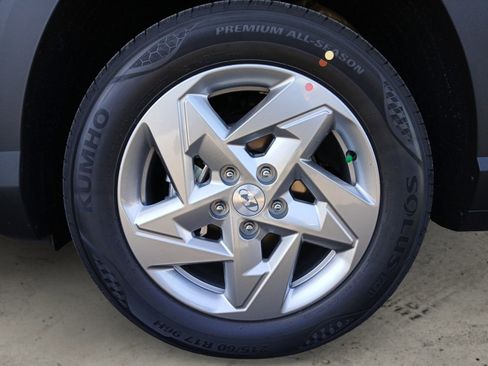 New 2026 Hyundai Kona SE image 14