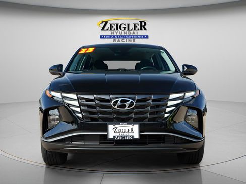 Certified 2023 Hyundai Tucson SE FWD image 2