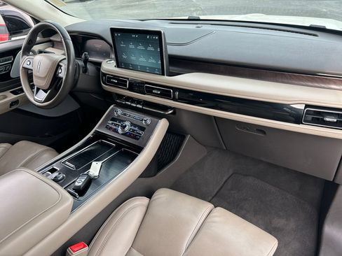 Used 2021 Lincoln Aviator Reserve w/ Equipment Group 202A image 37