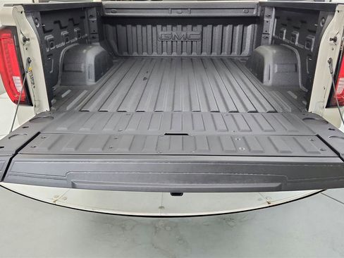 New 2026 GMC Sierra 1500 AT4 w/ AT4 Premium Package AWD/4WD image 42