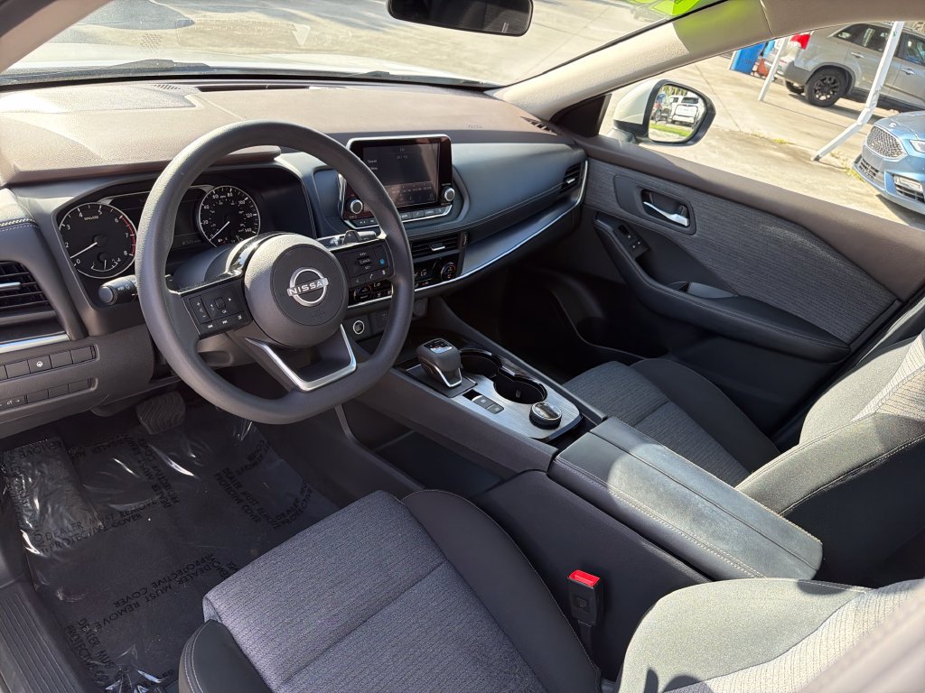 Used 2023 Nissan Rogue SV AWD/4WD image 13