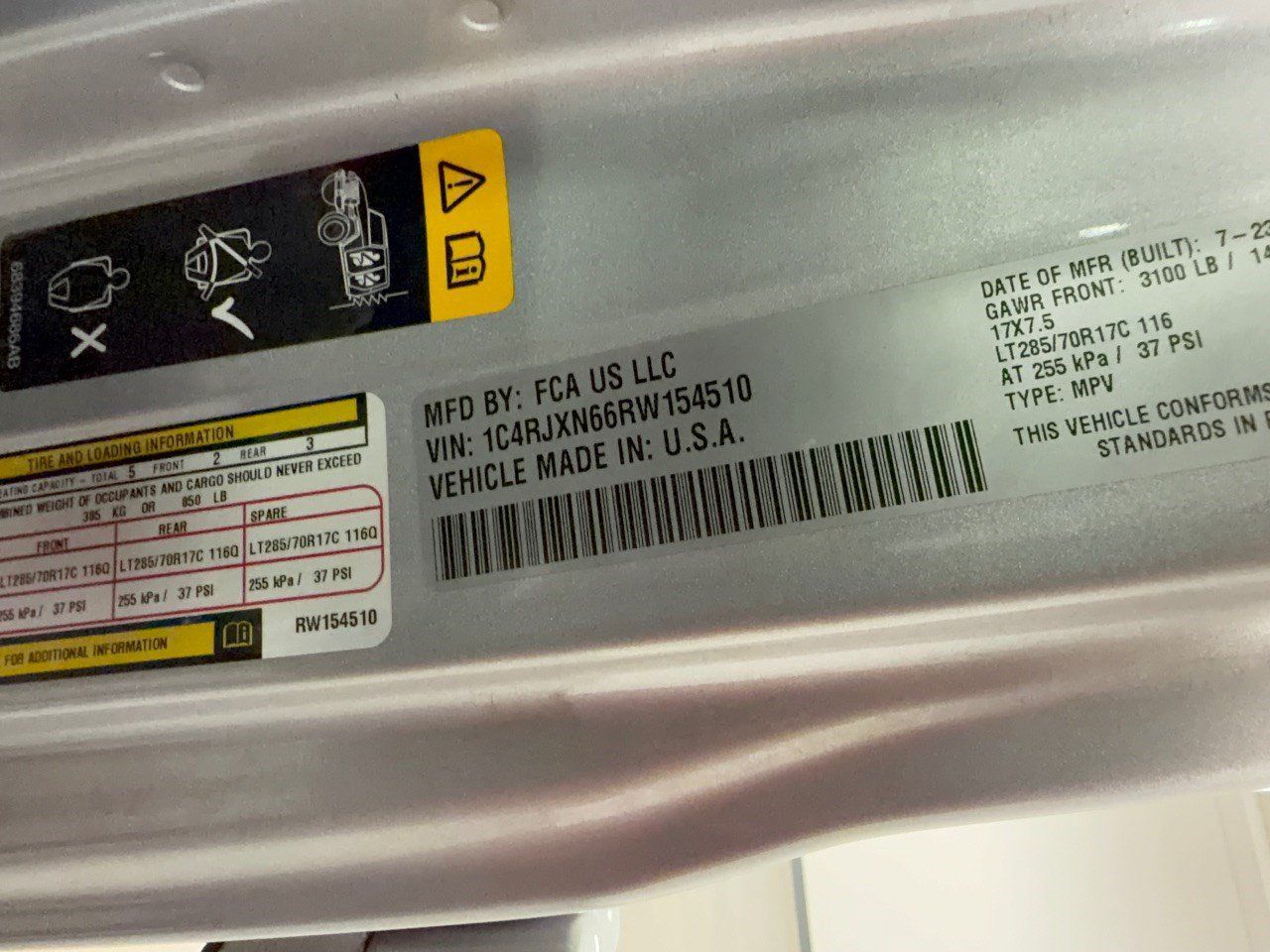 Used 2024 Jeep Wrangler Unlimited AWD/4WD image 31