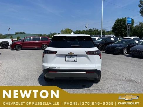 Used 2025 Chevrolet Equinox LT w/ Safety and Technology Package FWD image 43