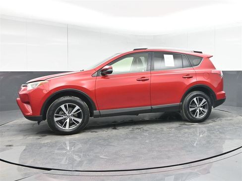 Used 2016 Toyota RAV4 XLE image 8