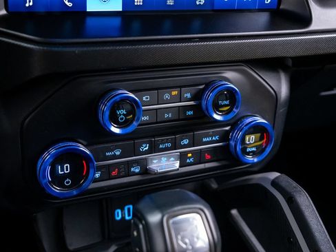 Used 2021 Ford Bronco First Edition AWD/4WD image 28
