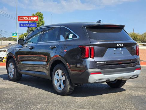 New 2026 Kia Sorento LX image 6