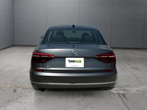 Used 2019 Volkswagen Passat 2.0T Wolfsburg FWD image 10