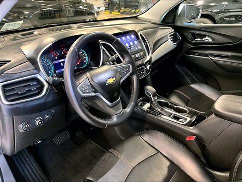Used 2022 Chevrolet Equinox Premier image 8