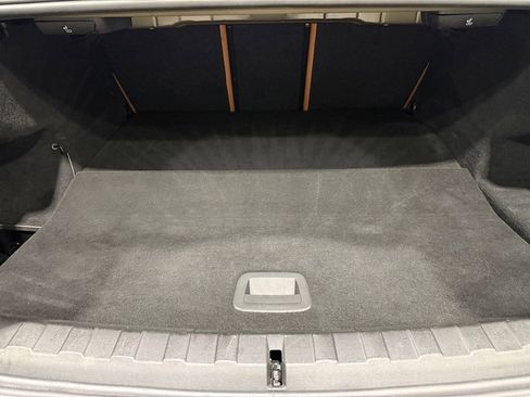 Used 2022 BMW 330e xDrive image 5