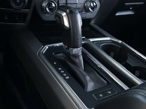 Used 2020 Ford F150 Platinum w/ Equipment Group 701A Luxury image 30