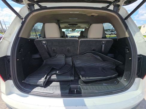 Used 2017 Honda Pilot Touring image 15