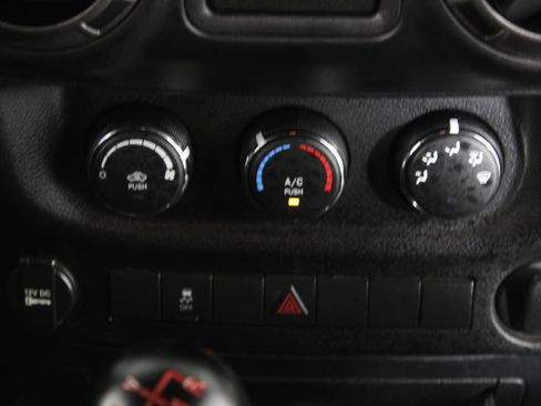 Used 2011 Jeep Wrangler Sport AWD/4WD image 19
