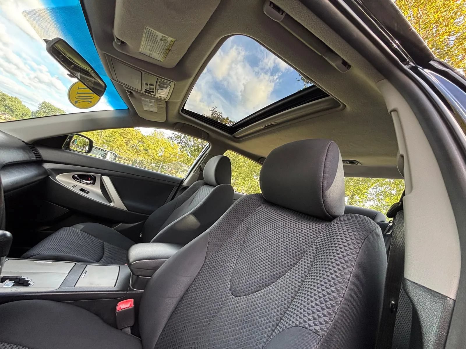 Used 2011 Toyota Camry SE w/ SE Extra-Value Pkg #1 FWD image 20