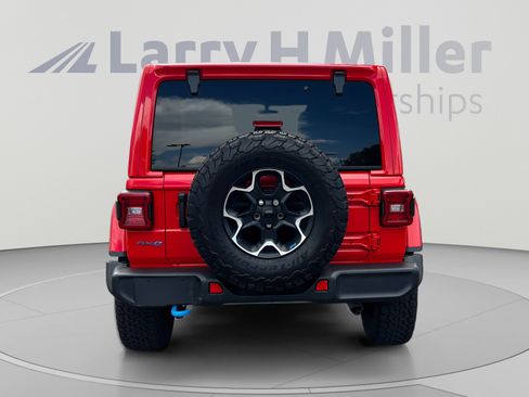 Used 2023 Jeep Wrangler Unlimited Rubicon 4xe AWD/4WD image 4