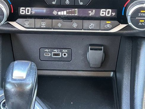 Certified 2022 Nissan Sentra SR w/ SR Premium Package image 20