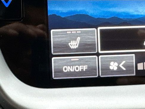 Used 2025 Subaru Legacy Limited image 25