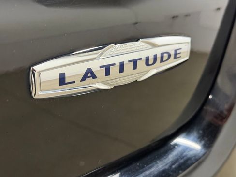 Used 2022 Jeep Compass Latitude w/ Convenience Group image 18