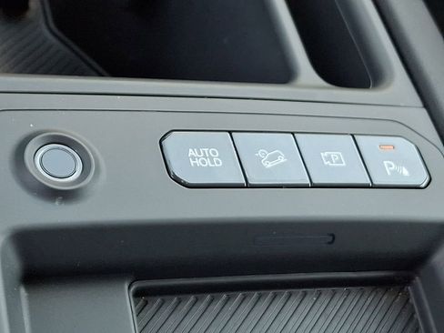 Certified 2024 Kia EV9 Wind AWD/4WD image 25