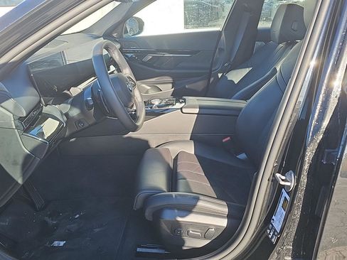 Used 2026 BMW 530i xDrive image 6