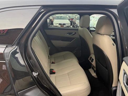 Used 2018 Land Rover Range Rover Velar R-Dynamic SE image 13
