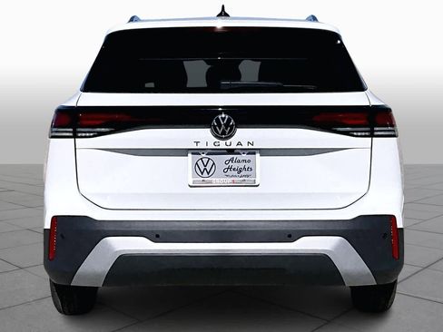 New 2026 Volkswagen Tiguan S FWD image 4