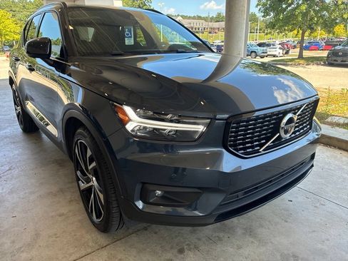 Used 2022 Volvo XC40 T5 R-Design AWD/4WD image 4